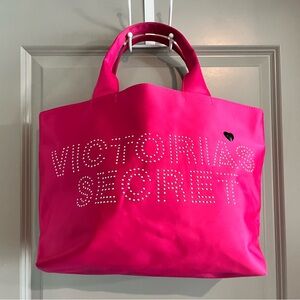 VICTORIA SECRET TOTE
BAG